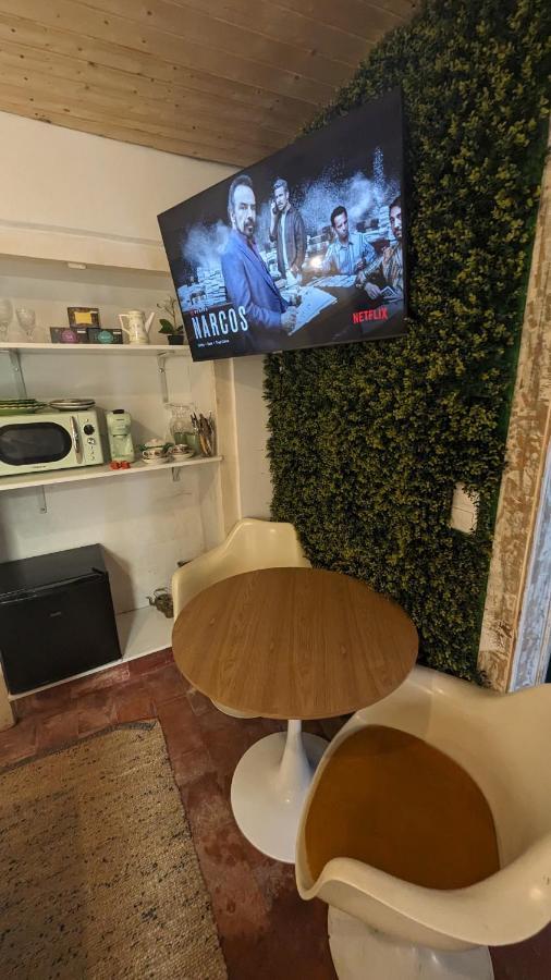 Tiny Smart Home, Private Garden & Outside Jacuzzi. Center Sintra! 외부 사진